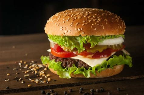 Resep Burger Daging Sapi Asap Isian Patty Juicy Yang Lezat