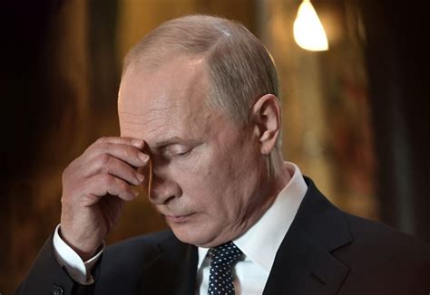 An Investigation Reveals That A Cancer Doctor Visited Putin “35 Times