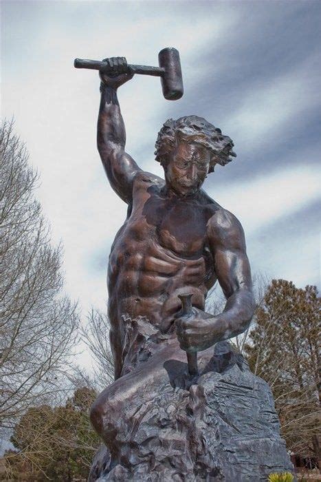 Man sculpting himself : r/BeAmazed