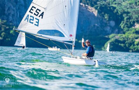 Con El Viento A Favor Velerista Enrique Arathoon Gana Otra Medalla De