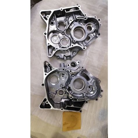 Yamaha R Crank Case Set Engine Cover Crankcase Original Shopee