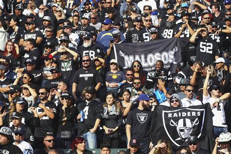 ‘viva Las Vegas Plays As Backdrop For Raiders Return To Los Angeles