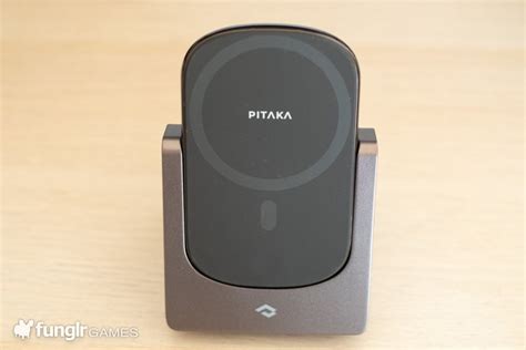 デスク周りをスマートにPITAKAから登場したMagEZ Slider 3 in 1ワイヤレス充電スタンドをレビュー ガジェット通信