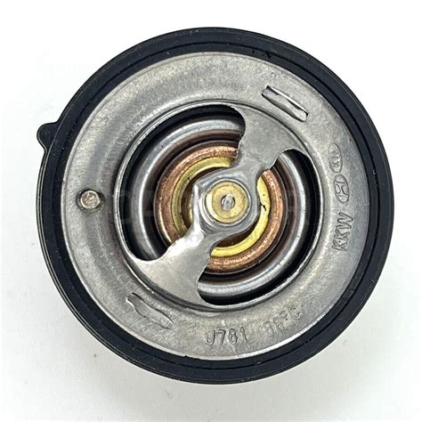 Thermostat Assembly For Hyundai Elantra GT Tucson Kia Soul 1 8 2 0L