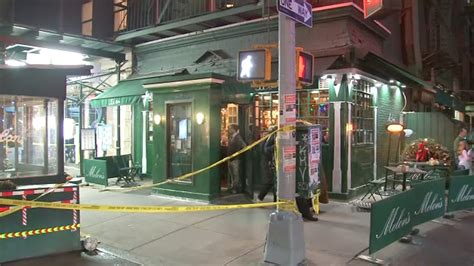 Shots Fired During Robbery Outside Upper East Side Restaurant Jg Melon