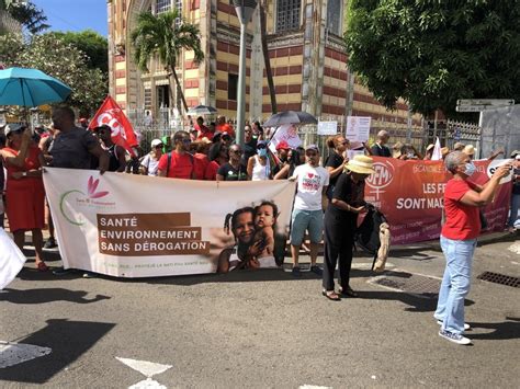 Affaire du chlordécone la population manifeste à Fort de France pour