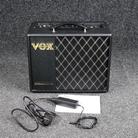 Vox Valvetronix Vt20x Combo Amp 2nd Hand Rich Tone Music