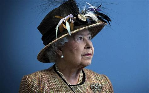 Sex Pistols And The Simpsons The Queen In Pop Culture Fmt