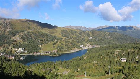 Turracher Höhe Weitentallift Berg Blick auf den Turracher See