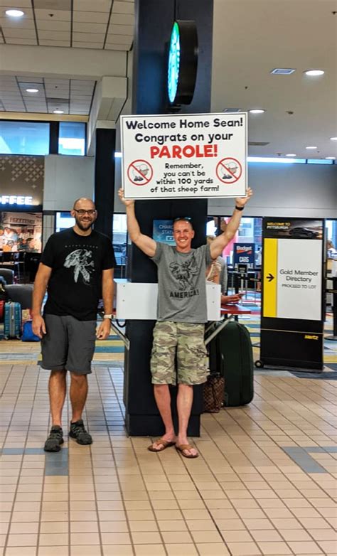 20+ Funny Airport Signs That Stole The Show At Arrivals