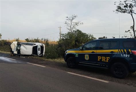 Tr S Pessoas Ficam Feridas Em Acidente Na Br Em Santiago