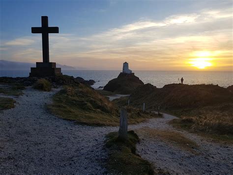 Anglesey & North Wales Attractions -Clai Mawr