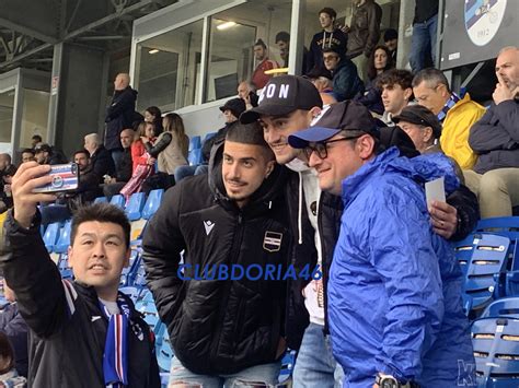 Social Sampdoria Depaoli Ed Esposito Celebrano La Vittoria