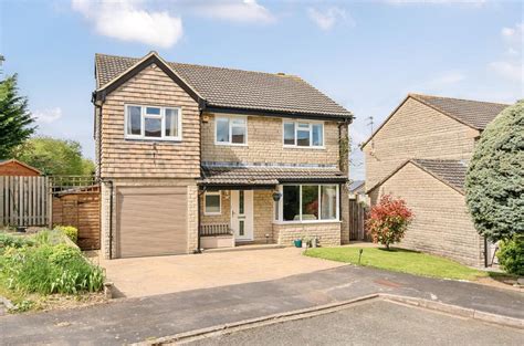 Apple Tree Close Woodmancote 4 Bed Detached House For Sale £625 000