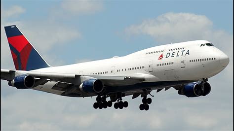 TrueSound Delta Boeing 747 400 Landing At Ft Lauderdale RARE