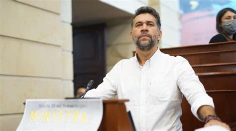 ¿cuánto Gana León Fredy Muñoz En La Embajada De Colombia En Nicaragua