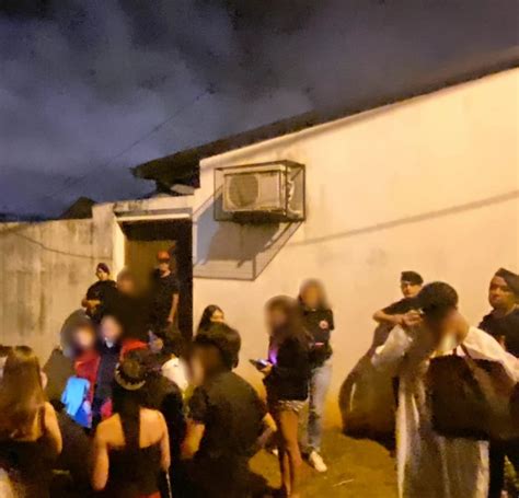 Apóstoles descubren una fiesta clandestina de Halloween con 150