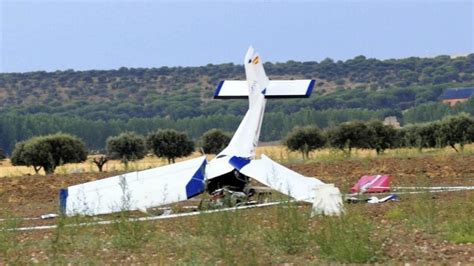 Mueren Dos Personas Tras Estrellarse Un Ultraligero En Segovia