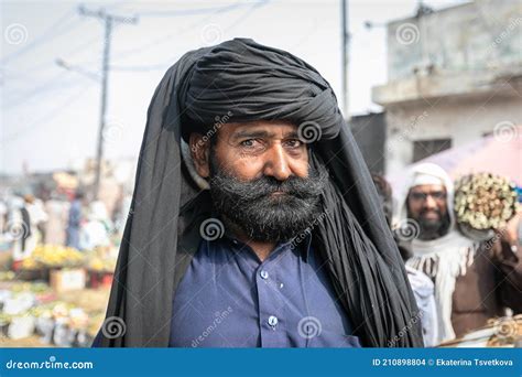 Lahore Pakistan October 2019 Bearded Man In Traditional Turban