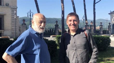 A Ravenna Il Agosto La Presentazione Del Libro Di Carlo Petrini