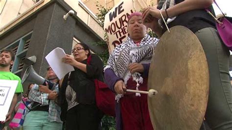 5 arrested at Boeing headquarters protest amid Gaza conflict - ABC7 Chicago