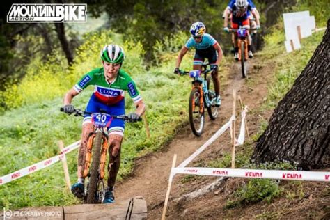 Photo Of The Day Eva Lechner And Emily Batty Mountain Bike Action