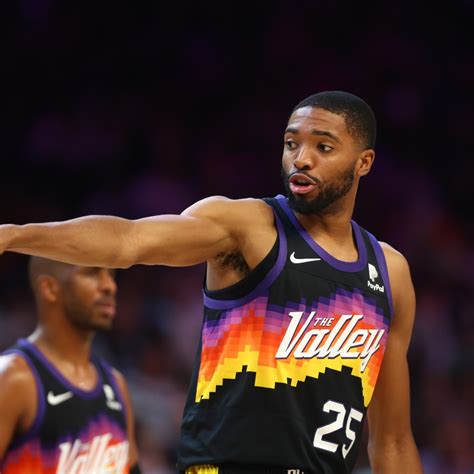 Mikal Bridges Stiliyannina