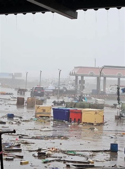 杜蘇芮風雨重創澎湖！海水倒灌進停車場 驚人畫面嚇壞民眾 社會萬象 要聞 Nownews今日新聞