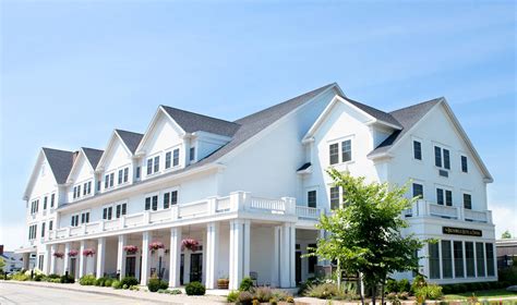 Lodging in Brunswick, ME | Unique Vacations + Getaways at The Brunswick ...