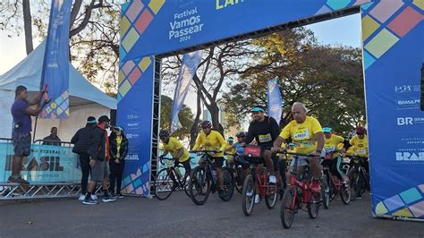 Festival Vamos Passear Re Ne Pessoas Em Bras Lia