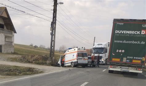 Ambulan Implicat Ntr Un Accident N Zona Localit Ii Borod