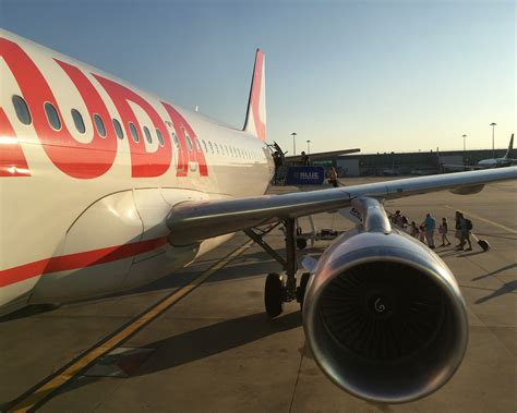 Review of Lauda Europe flight from London to Billund in Economy
