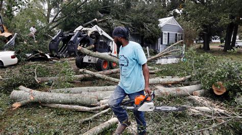 Hurricane-tossed Gulf Coast braces for more rain, wind | Fox News