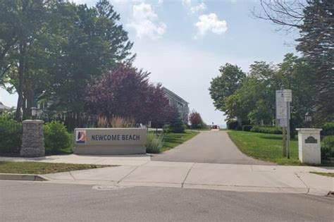 Newcome Beach + what's the parking like? 🏖⚓ South Haven Michigan travel ... 