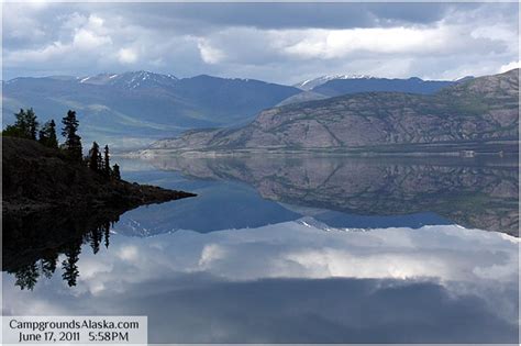 Kluane Lake Yukon, Alaska Highway