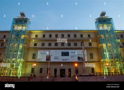 Musée national d art contemporain reina sofia Banque de photographies