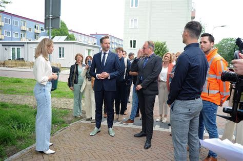 Bezoek Minister De Jonge Talis