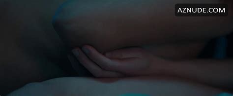 HANNAH HODSON Nude AZNude