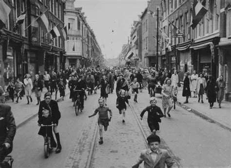 Amsterdam Is Liberated May 1945 1000732 Walking Tour Netherlands