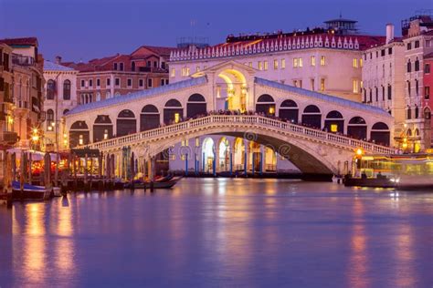 Venezia Ponte Rialto Al Tramonto Immagine Stock Immagine Di