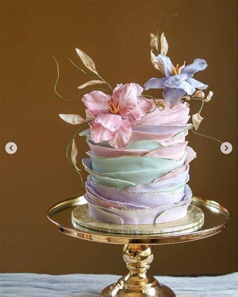 Pin By Maria Ofelia Calvo On Tortas Bellas Beautiful Cake Designs