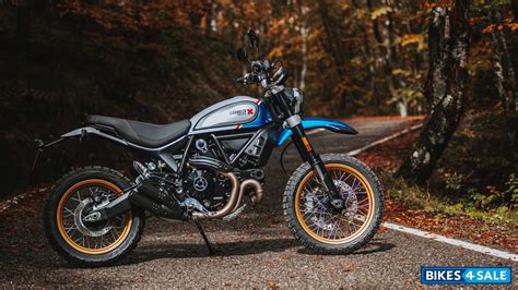 Ducati Scrambler Desert Sled Fasthouse Price Specs Mileage Colours