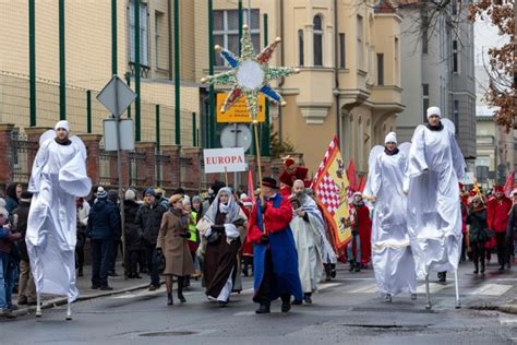 6 stycznia Uroczystość Objawienia Pańskiego co to za święto Czy w