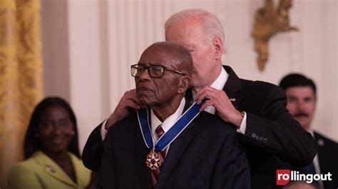 Fred Gray Simone Biles And Sandra Lindsay Receive Presidential Medal