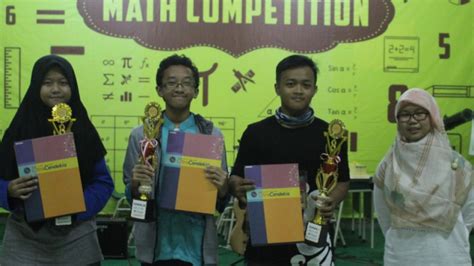 MTs Negeri 2 Jakarta Selatan Raih Juara 2 Lomba Kaligrafi Dalam