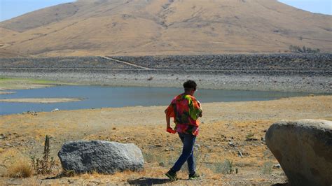 With Dry Taps and Toilets, California Drought Turns Desperate - The New ...