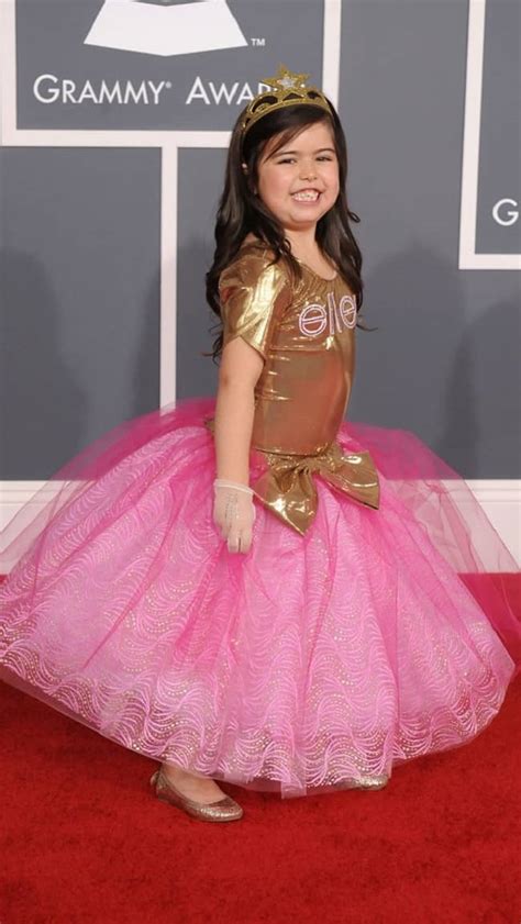 Sophia Grace Bio Net Worth Single Nationality Height Facts