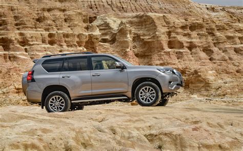 Toyota Land Cruiser Prado Kakadu 2018 Suv Drive