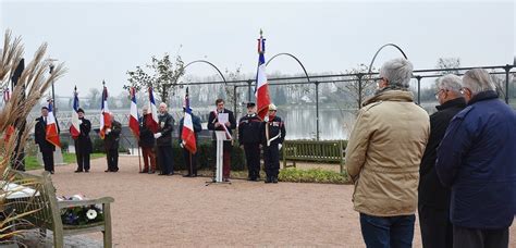 Rives En Seine Souvenir Et Hommage Aux Morts D Afrique Du Nord