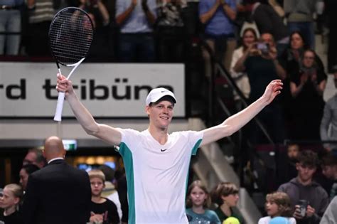 Jannik Sinner Der Neue Tennis Held Bereitet Sich Auf 2024 Vor